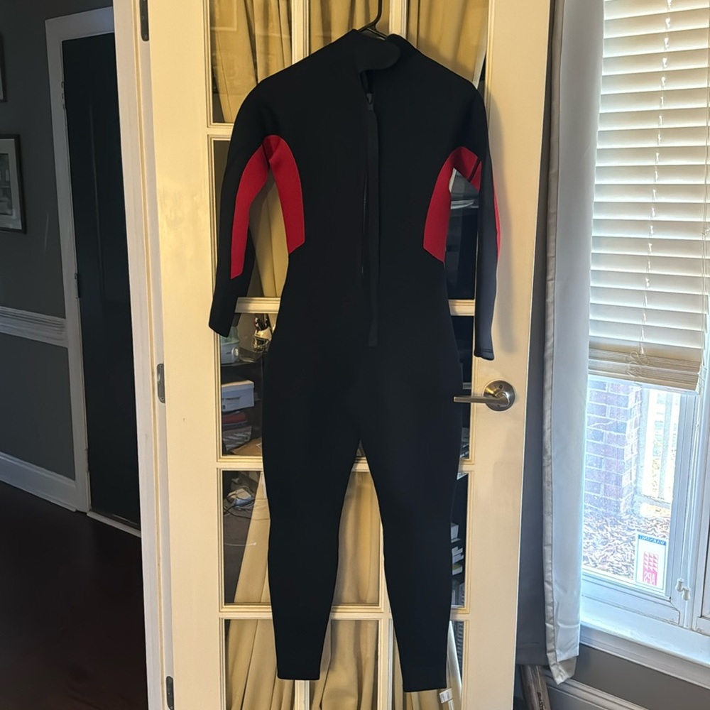 Pottwal Wetsuit 2.5 mm Neoprene Full Body Medium New